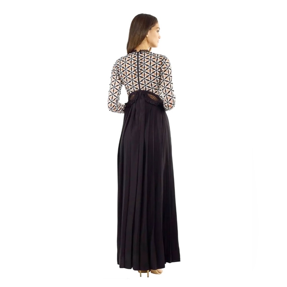 Self-Portrait Black & White Lace Pleated Maxi Dress - Picture 3 of 14